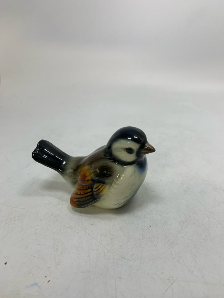 VTG GOEBEL PORCELAIN SPARROW CHICKADEE.