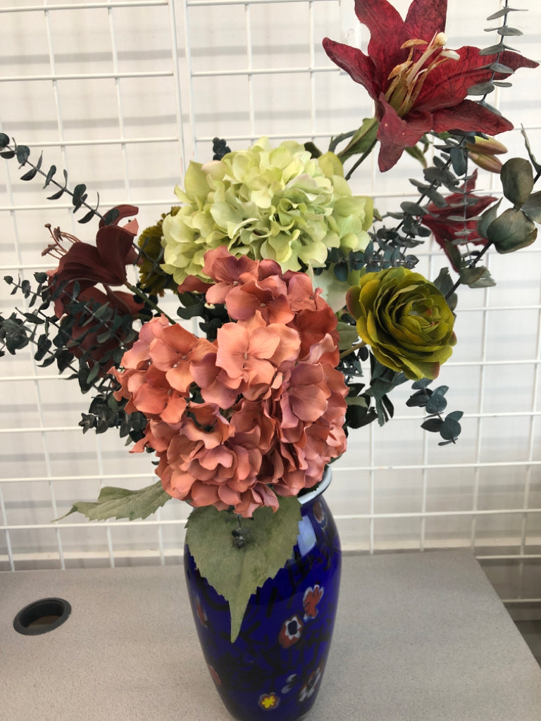 BLUE ART GLASS VASE W/FLORALS.