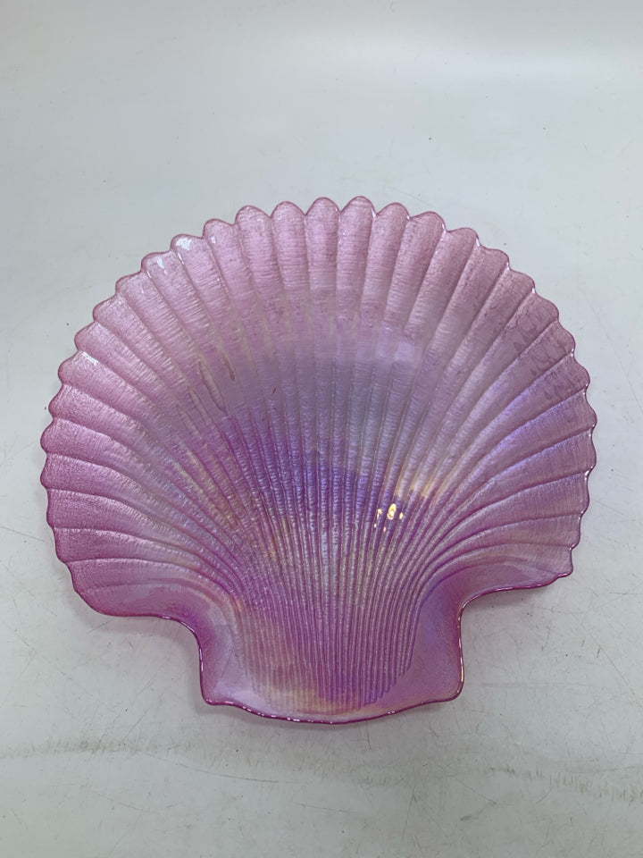 IRIDESCENT GLASS SHELL SHAPED PLATE.