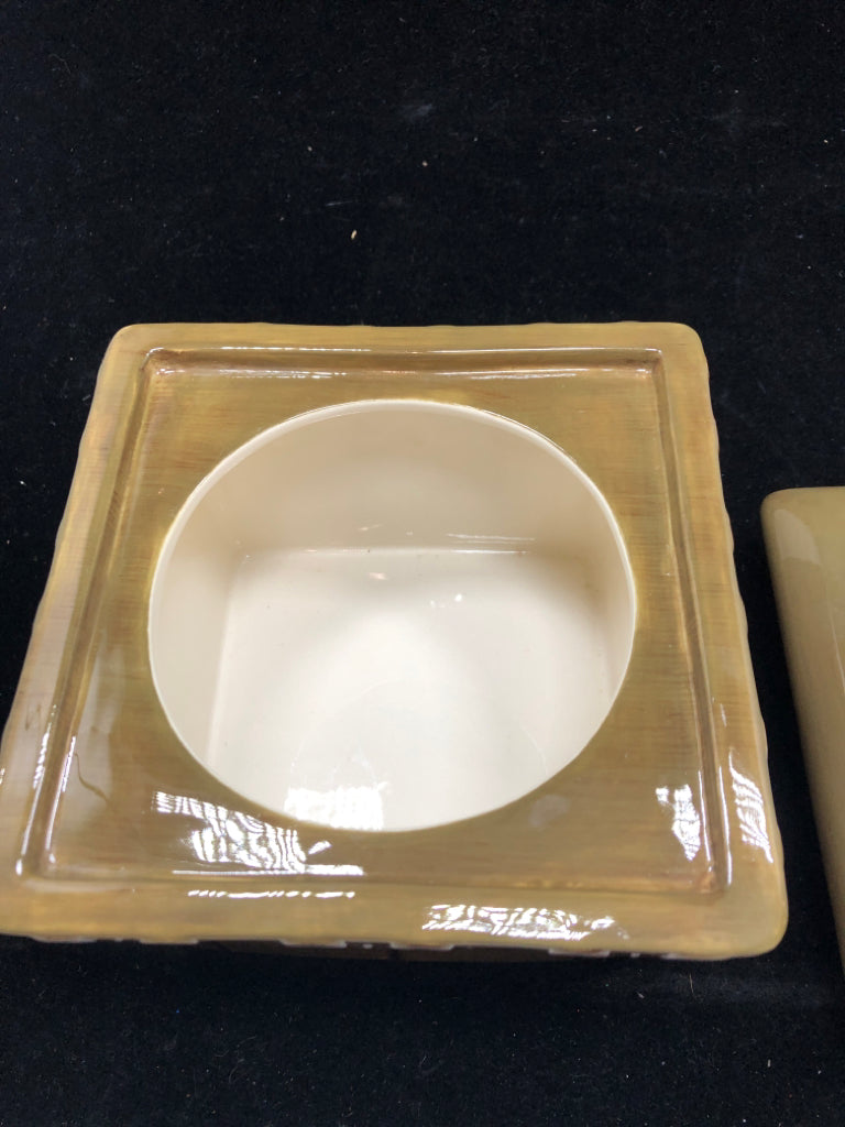 BROWN SQUARE CERAMIC EMBOSSED SCROLL CANISTER W/LID.
