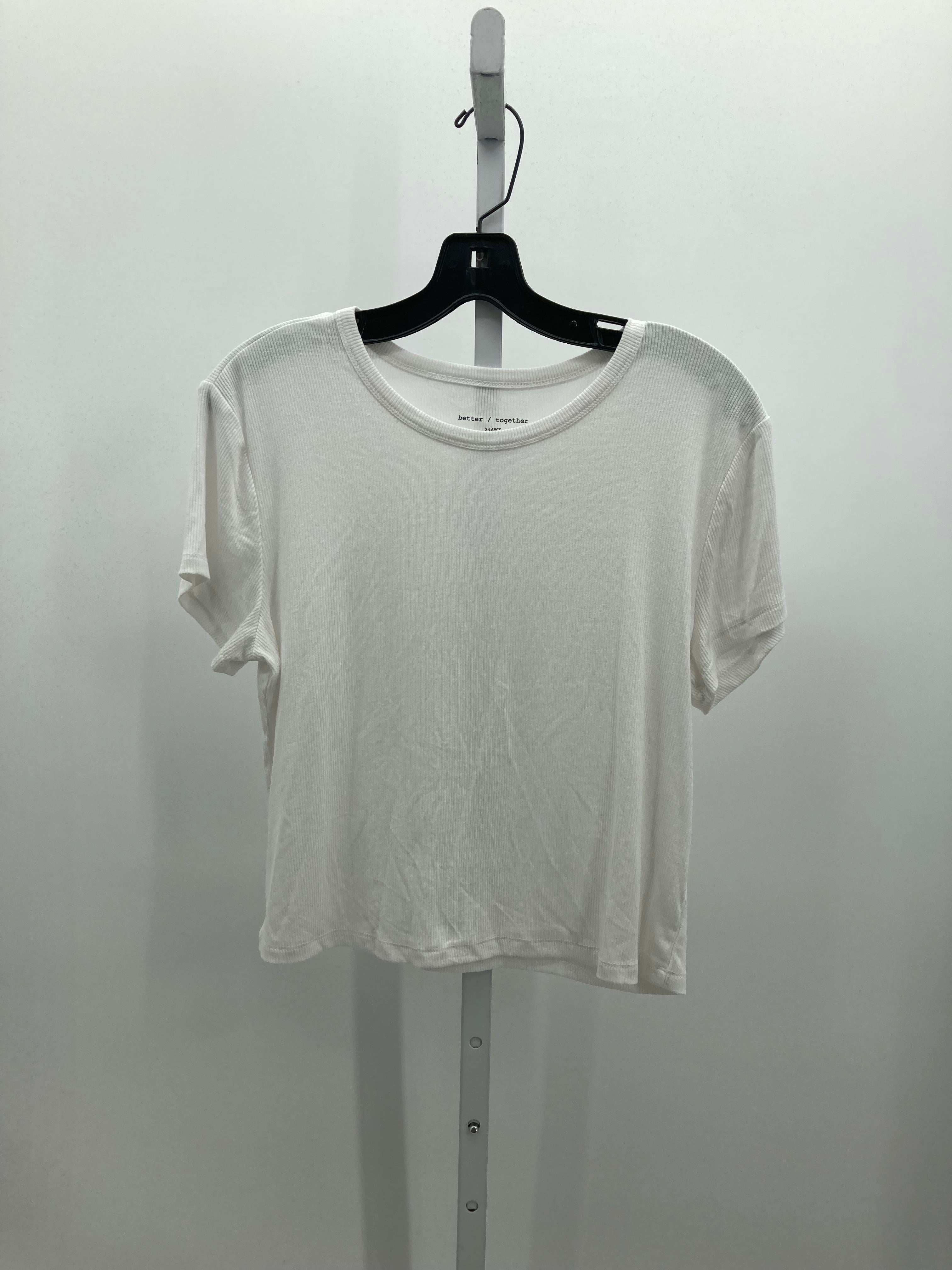 Size Extra Large Juniors Short Sleeve Shirt