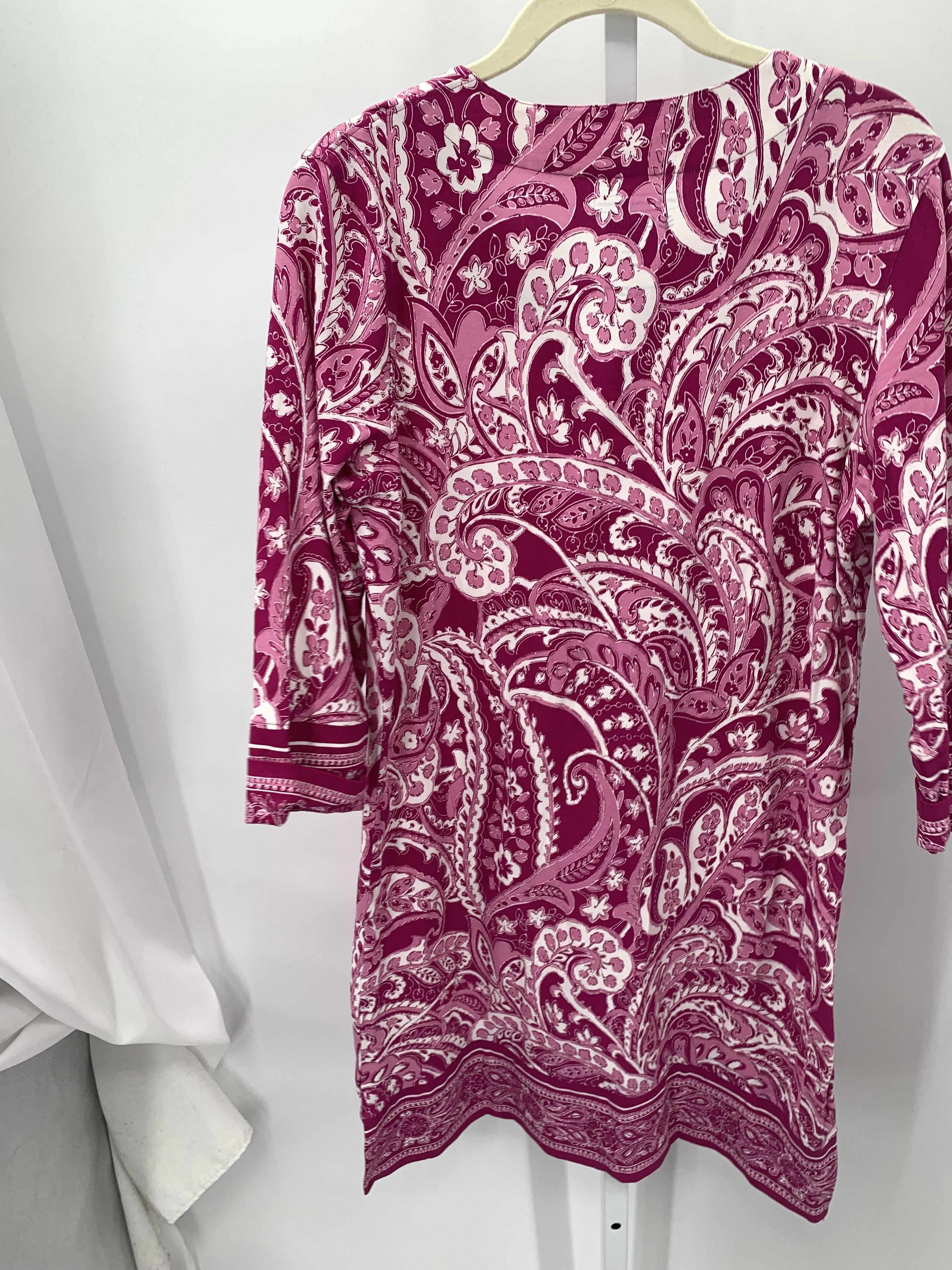 Size Medium Misses 3/4 Sleeve Dress