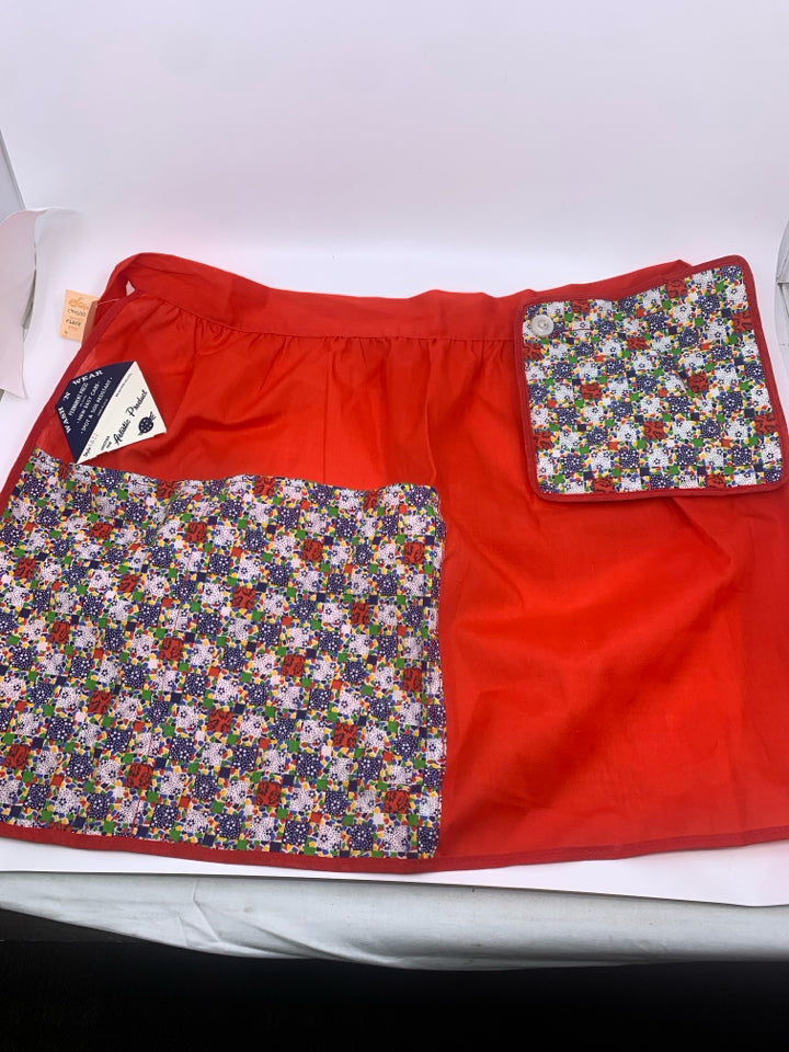 VTG RED QUILTED APRON.