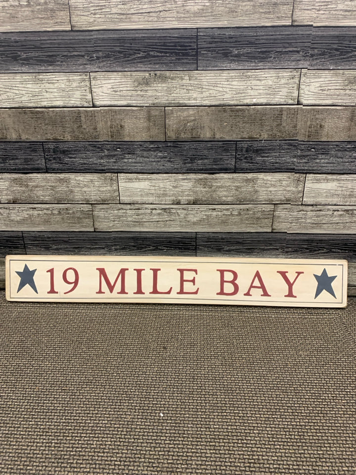 19 MILE BAY WALL HANGING.