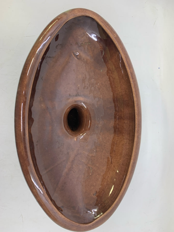 VTG FOOTED OVAL W/ GREEN FAINTED DRIP.