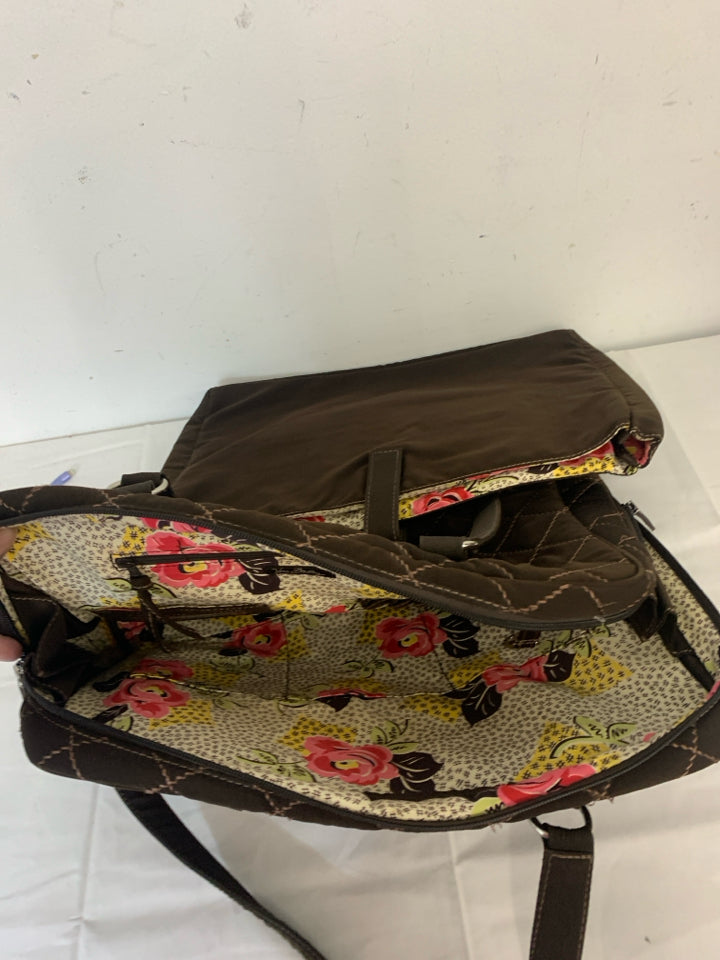 DARK BROWN VERA BRADLEY COMPUTER BAG.