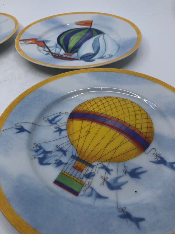 4 WILLIAMS-SONOMA HOT AIR BALLOON PLATES.