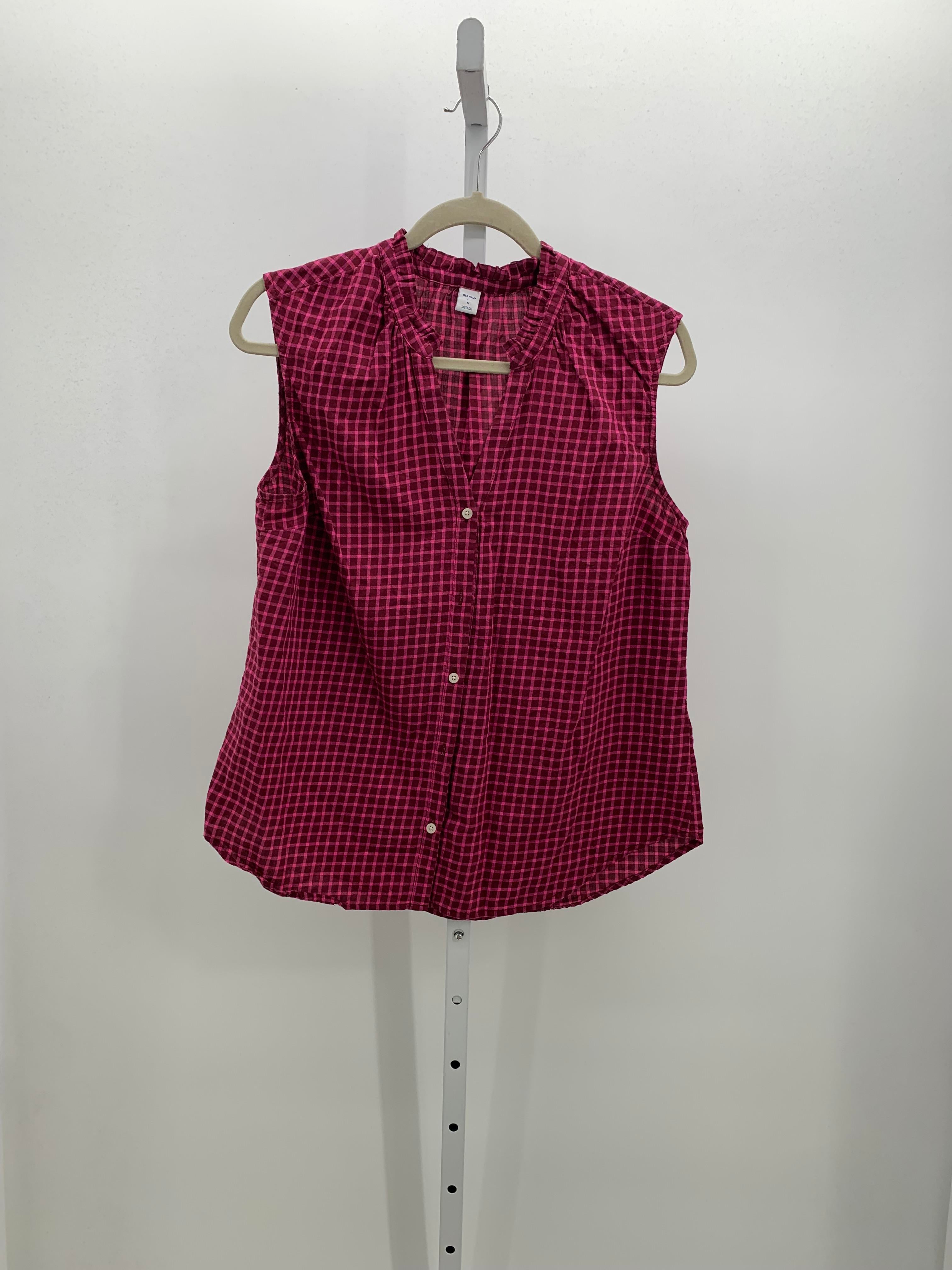 Old Navy Size Medium Misses Sleeveless Shirt