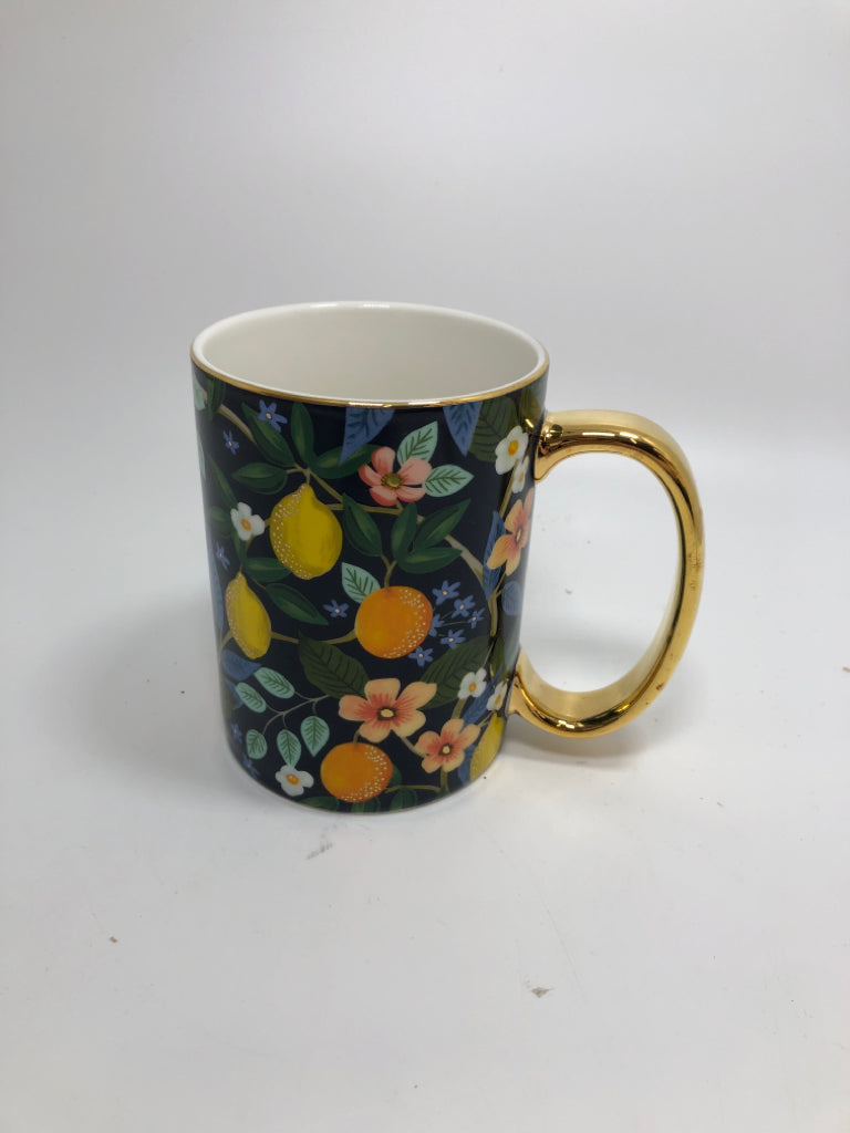 LEMON MUG W/GOLD ACCENTS.