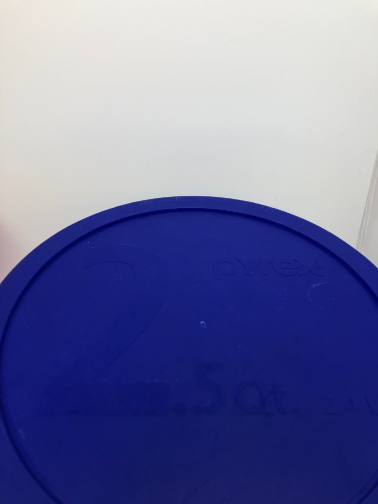 4PC PYREX NESTING BOWLS W/LID.