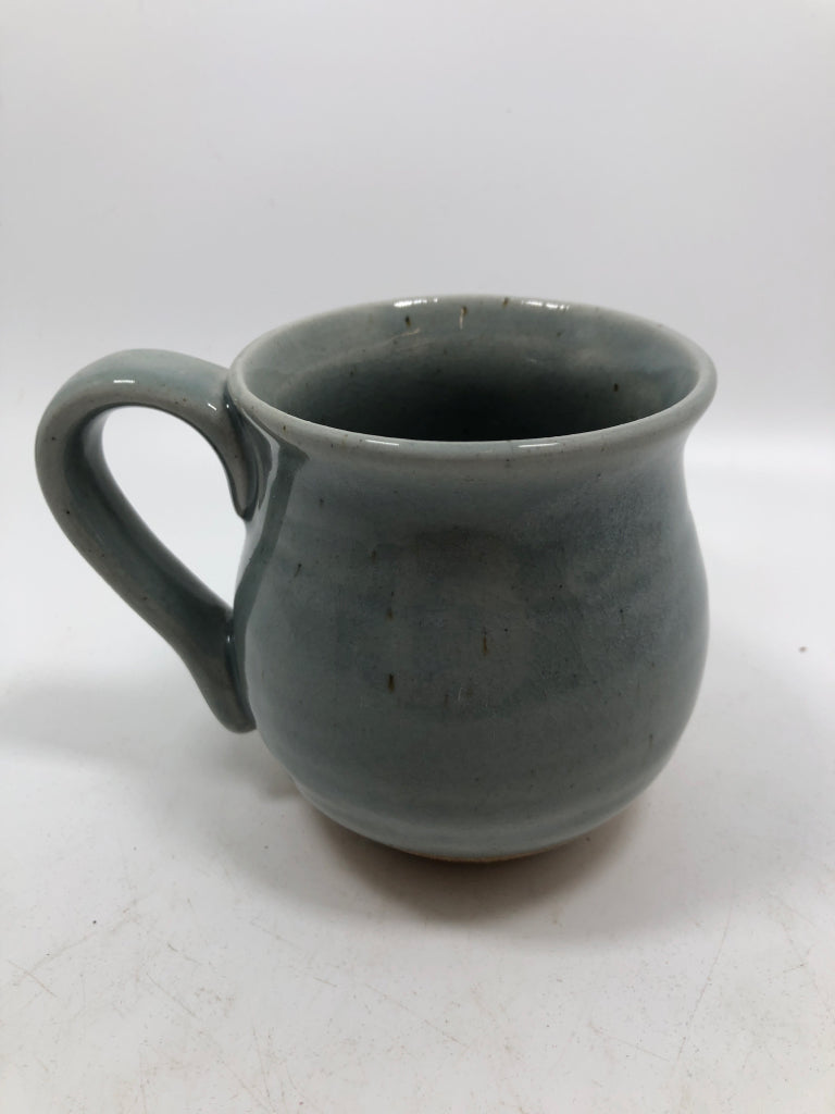 BLUE STONEWARE MUG.