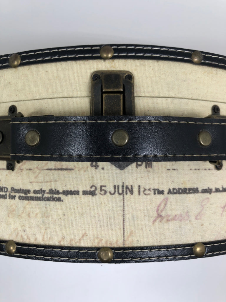PARIS POST-CARD DECOR SUITCASE.