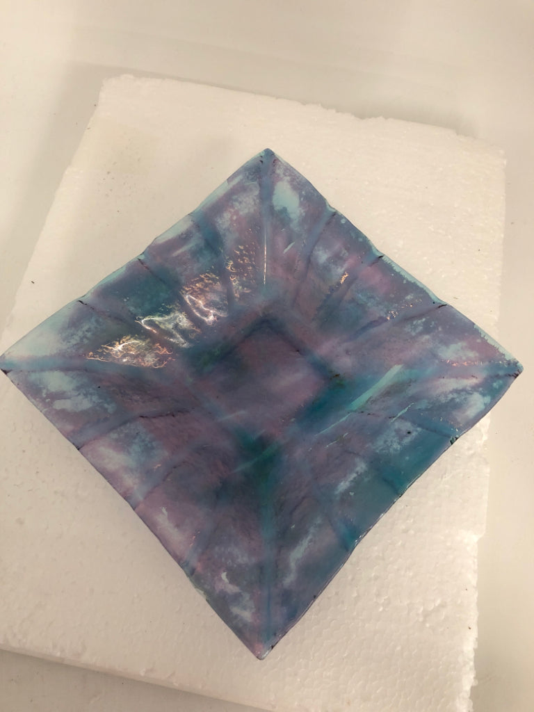 RAINBOW IRIDESCENT GLASS SQUARE PLATE.