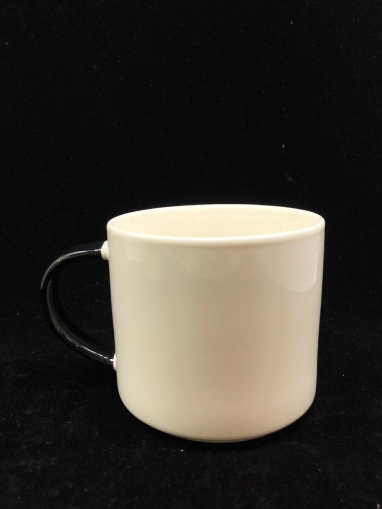MY BEST FRIEND HAS 4 PAWS MUG.