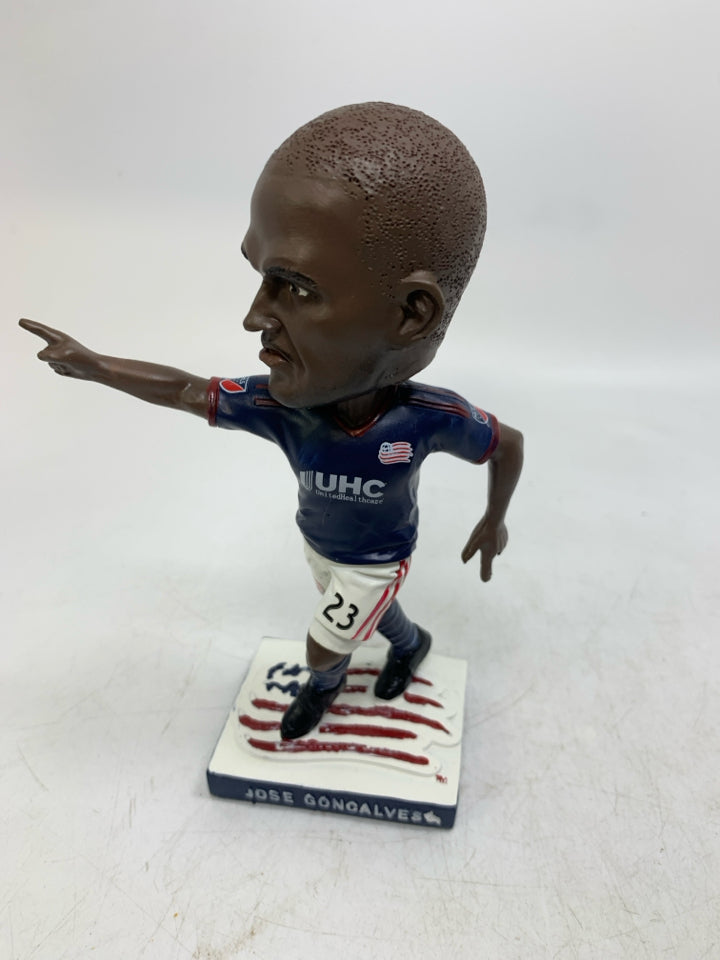 IN BOX JOSE GONCALVES FIGURINE.