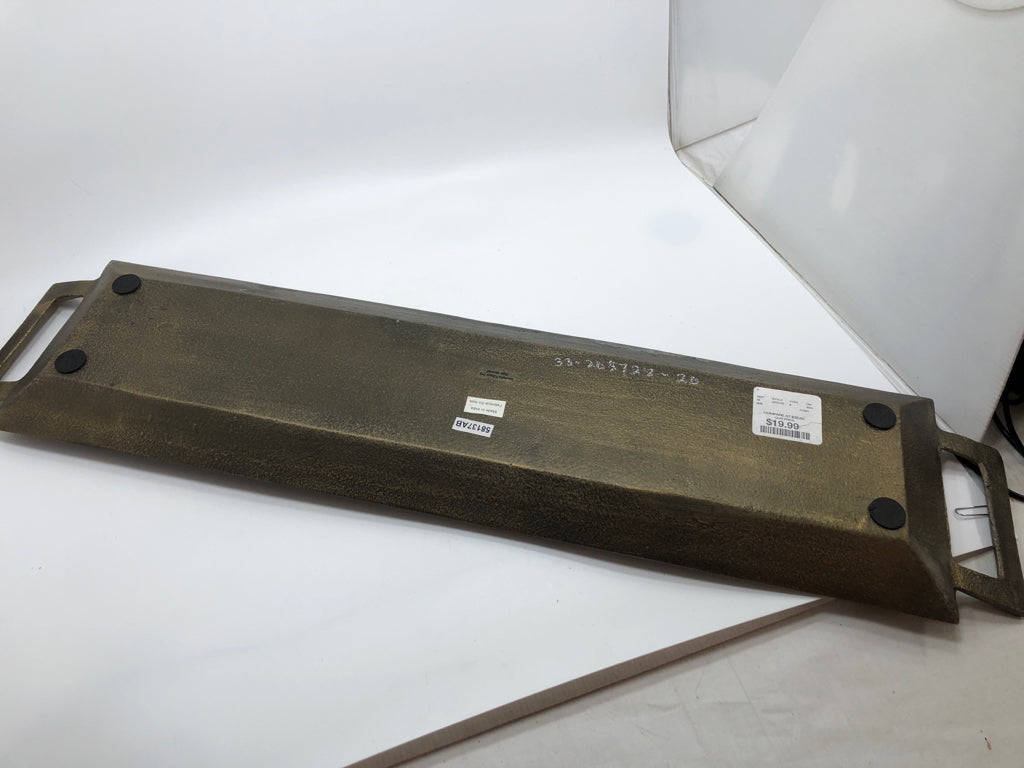 GOLD METAL TRAY DECOR.