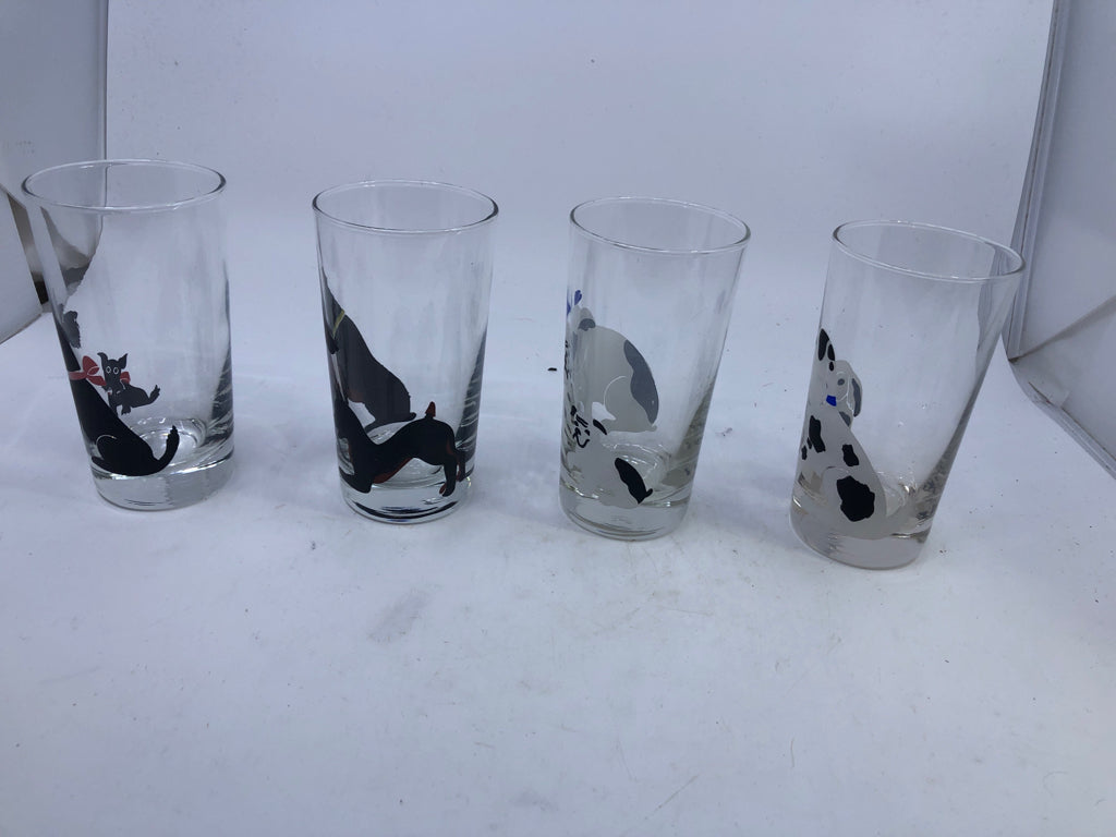 4 HAND PAINTED DOG GLASSES.