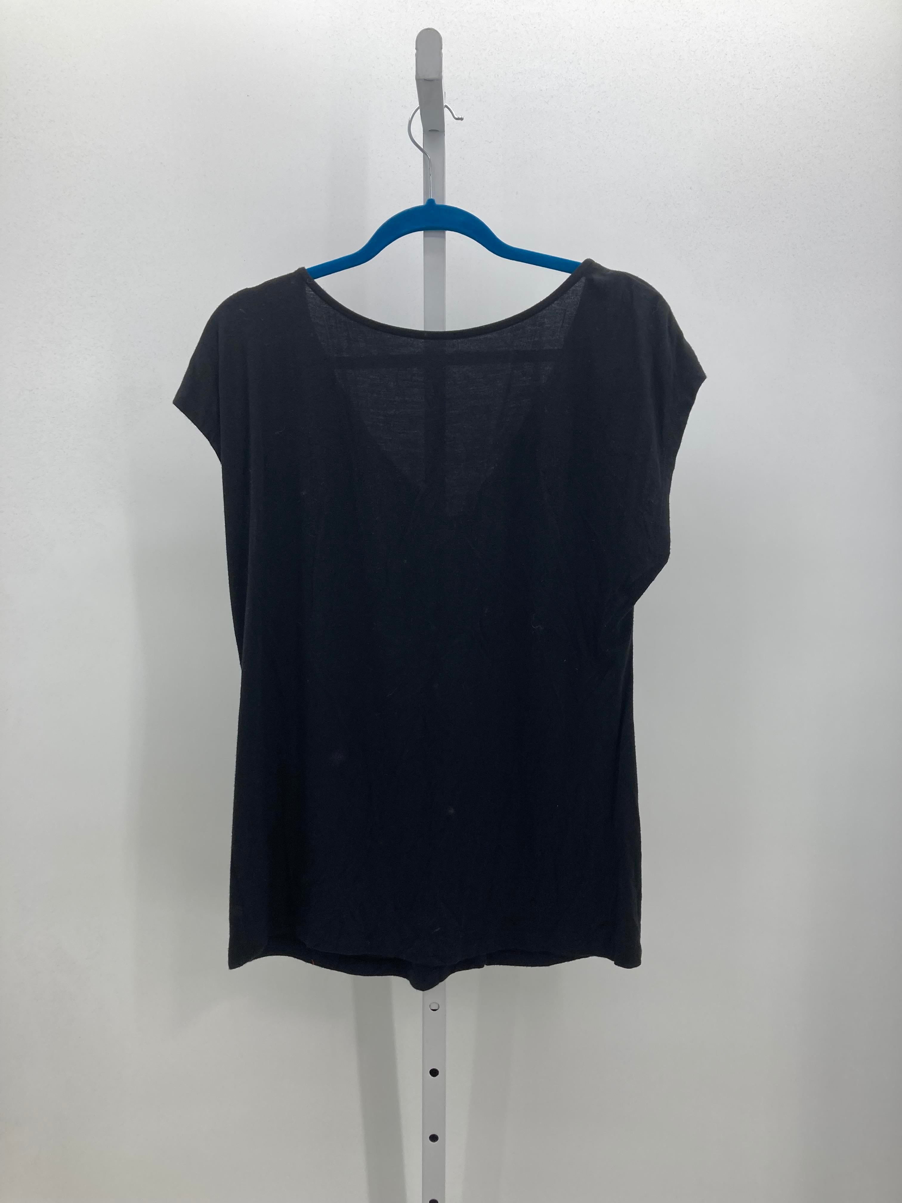 Size Extra Large Misses Short Sleeve Shirt