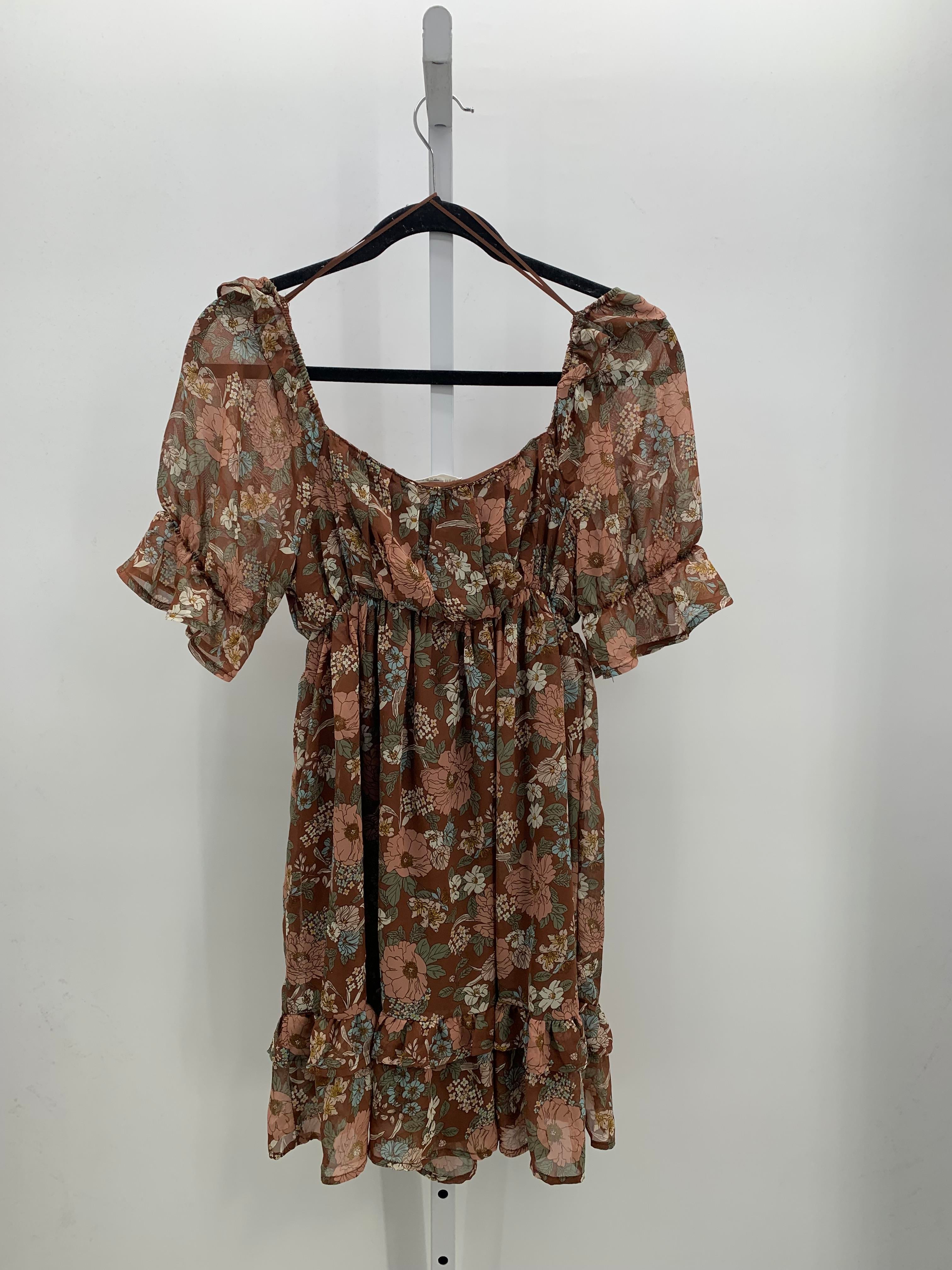 Size Small Juniors Short Sleeve Dress
