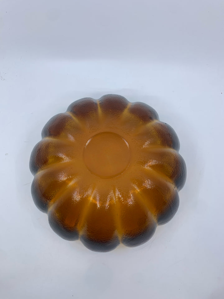 BROWN FLOWER SHAPED BOWL.