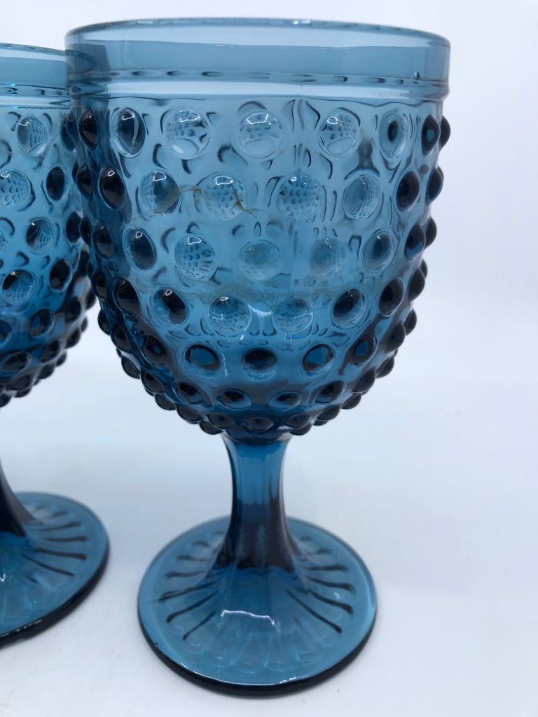 4 BLUE HOBBNAILED WINE GOBLETS.