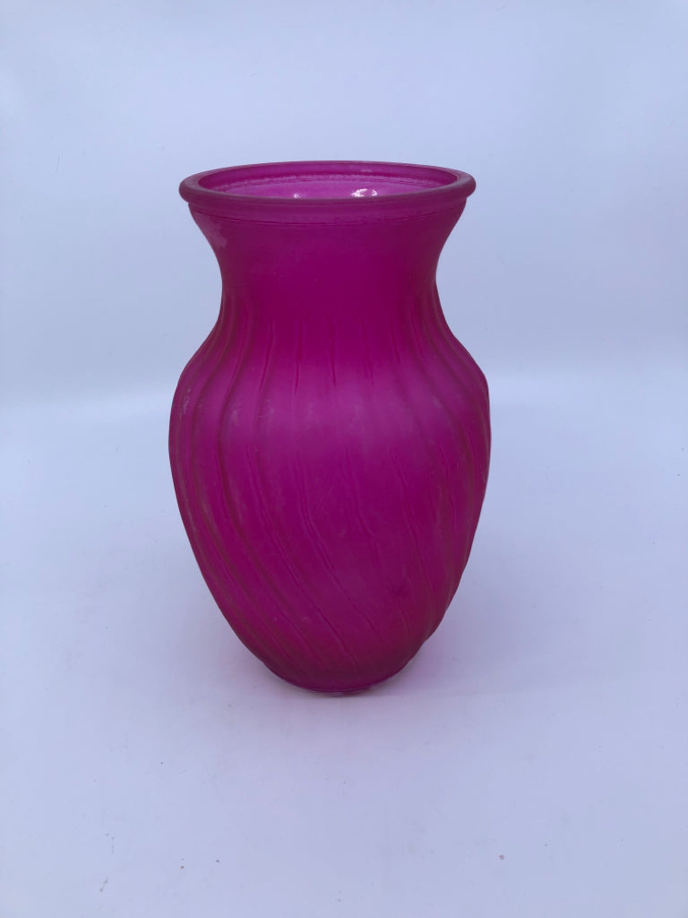 FROSTED PINK VASE.