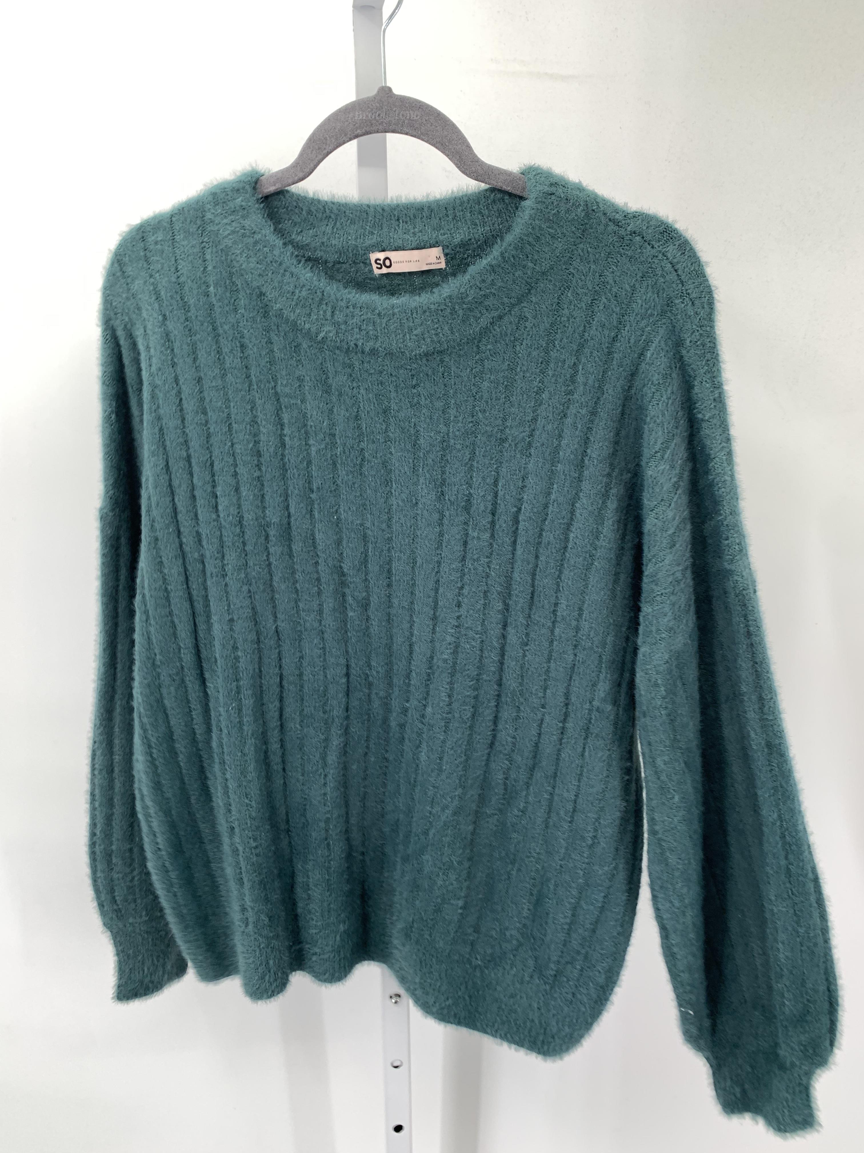 SO Size Medium Juniors Long Sleeve Sweater