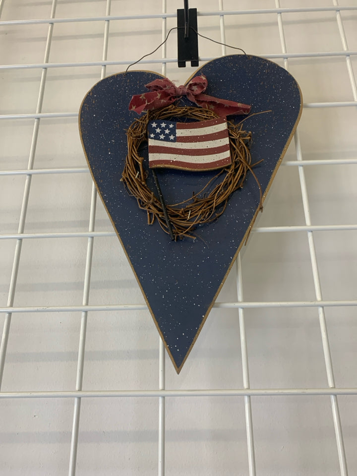 PRIMITIVE HEART+ FLAG WALL HANGING.