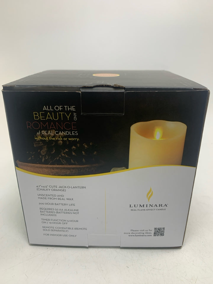IN BOX LUMINARA ORANGE CHALKY FLAMELESS CANDLE JACK-O-LANTERN PUMPKIN.