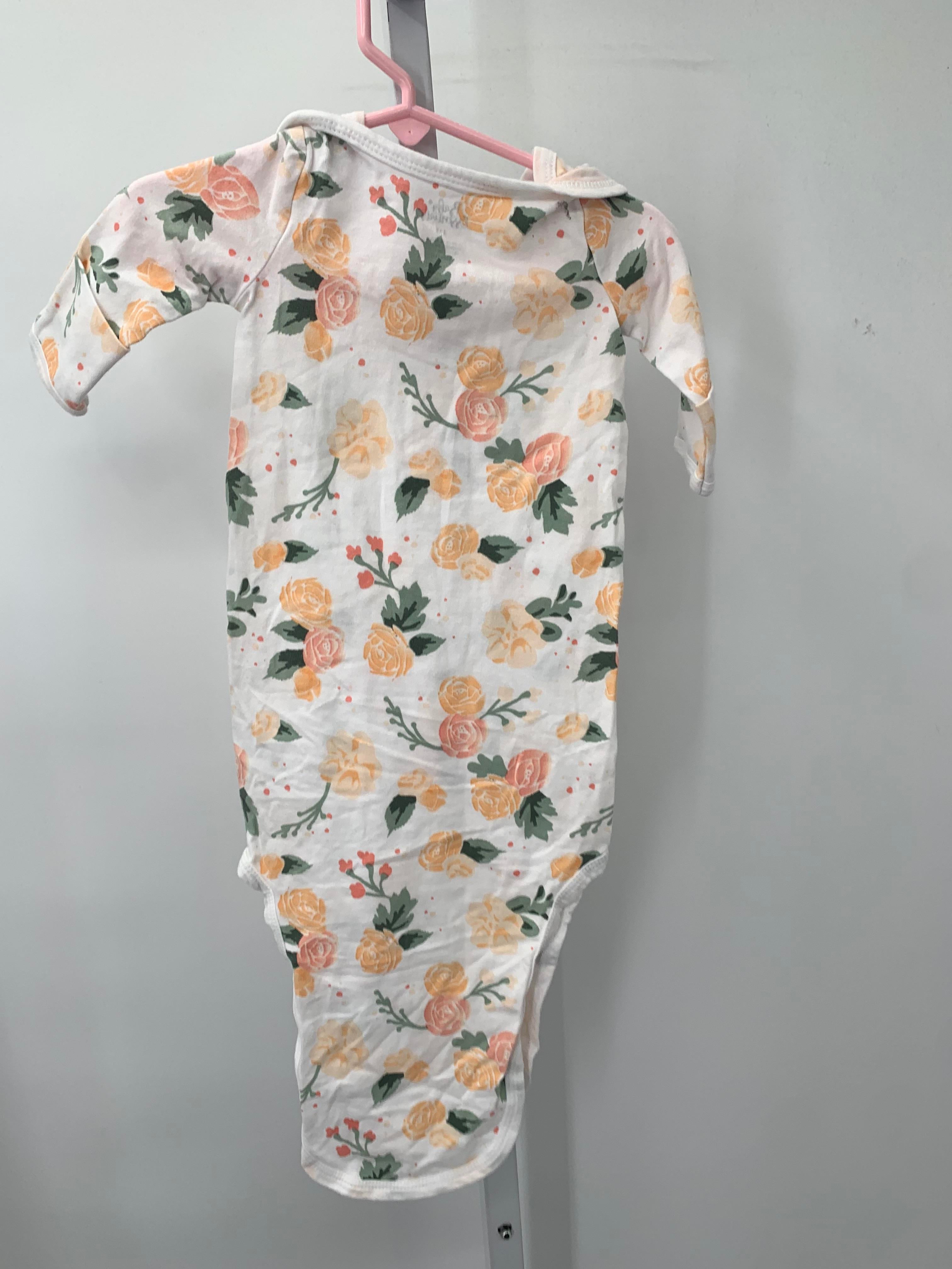 Baby Essentials Size 3 Months Girls Gown Sleeper
