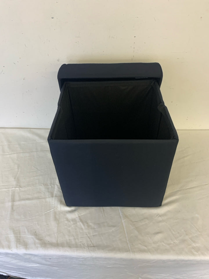 NAVY BLUE FOLDABLE FOOT CUBE OTTOMAN W/ TRAY.