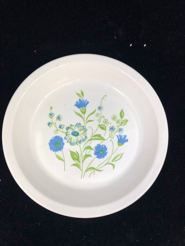 VTG BLUE FLORAL AND CREAM PIE PLATE.