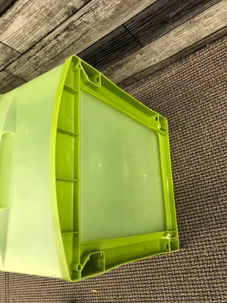 GREEN STERILITE PLASTIC 3 DRAWER STORAGE.