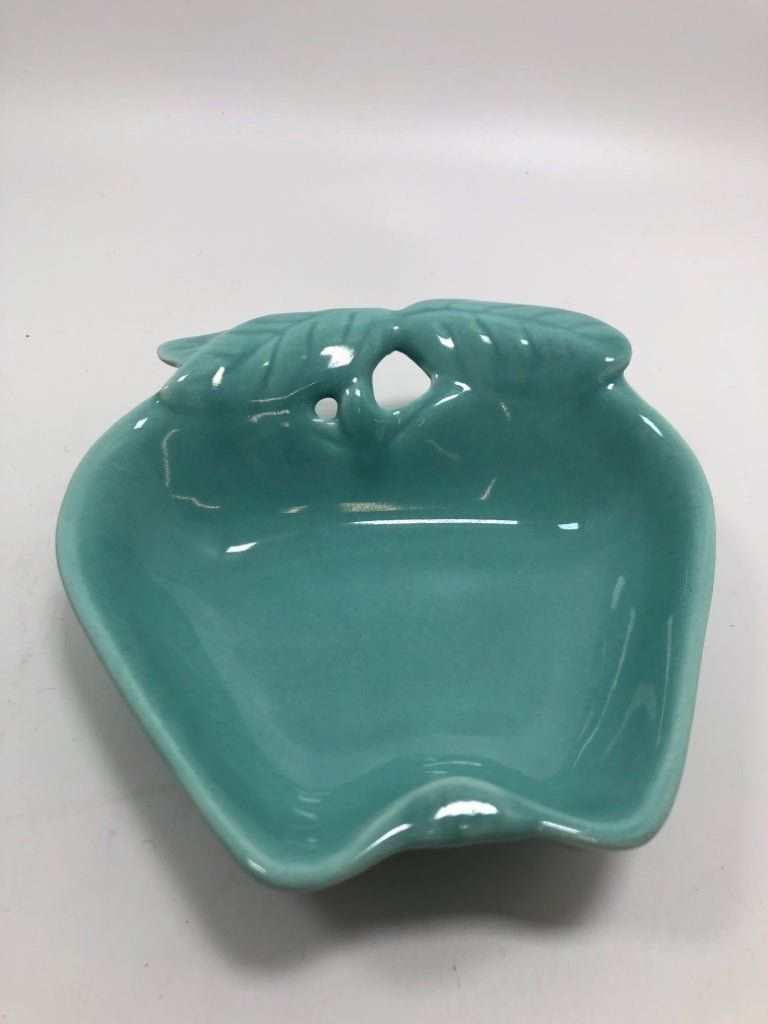 4 VTG HOENIG AQUA APPLE SHAPED CERAMIC DISHES.
