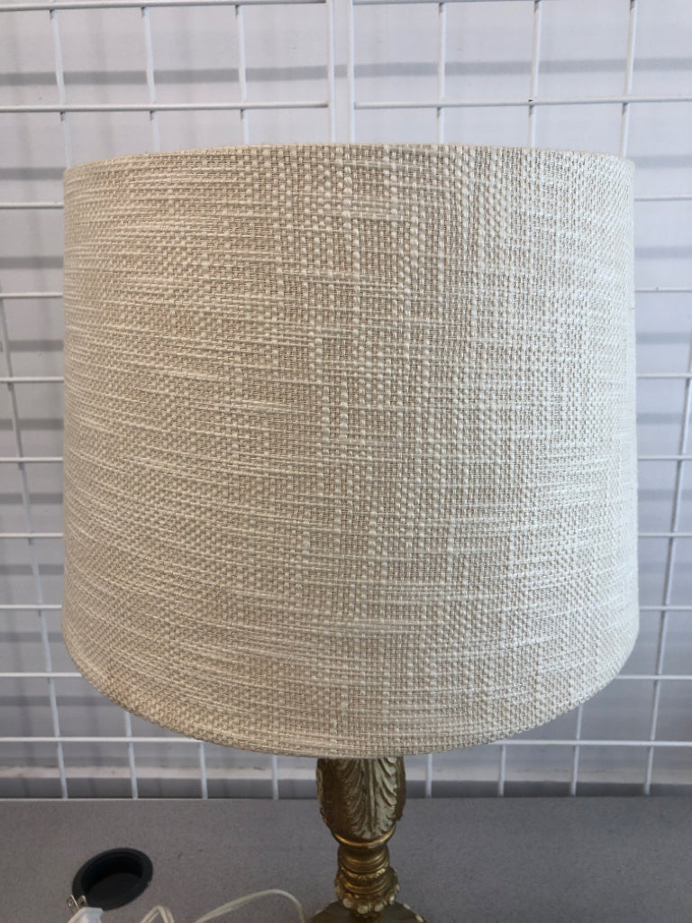 LAMP W/ PAINTED GOLD ETCHED BASE W/TAN FABRIC SHADE.