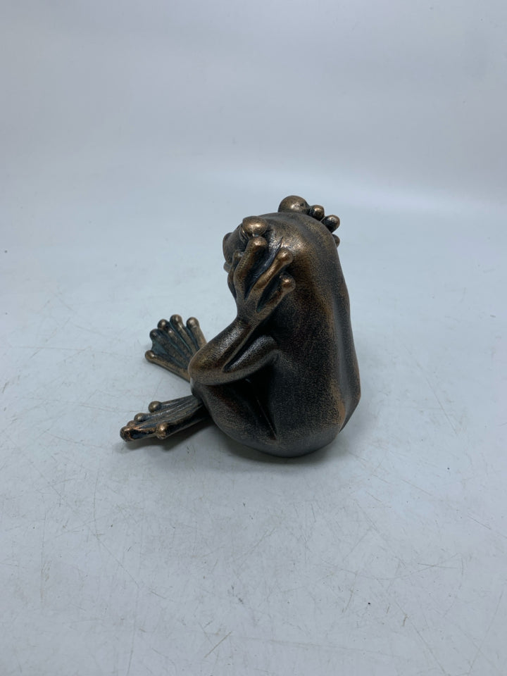 RESIN HEAR NO EVIL FROG.