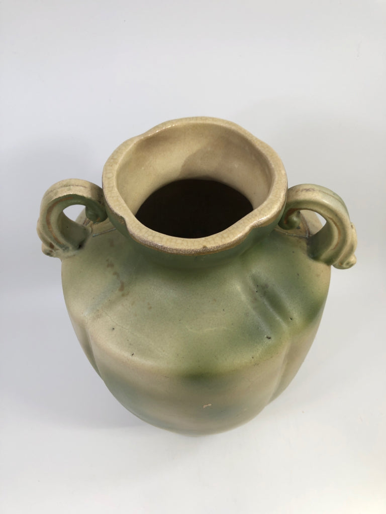 VTG BIRD PAINTED URN STYLE VASE.