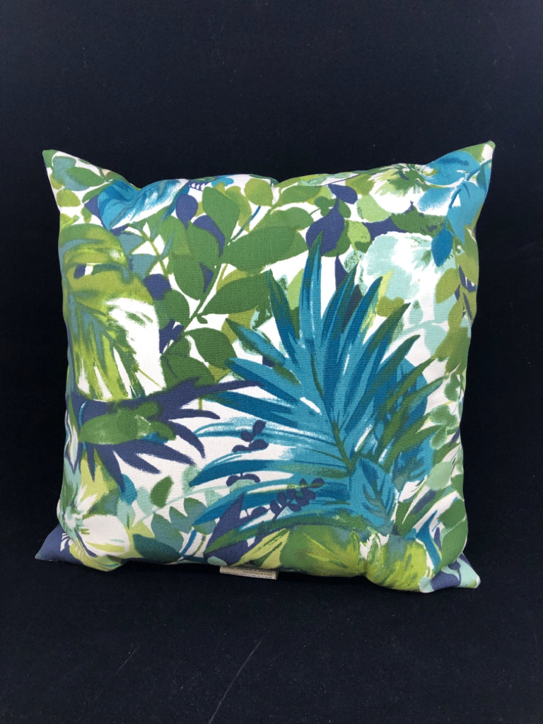 SQUARE BLUE AND GREEN LEAVES PATTERN OUTDOOR PILLOW.