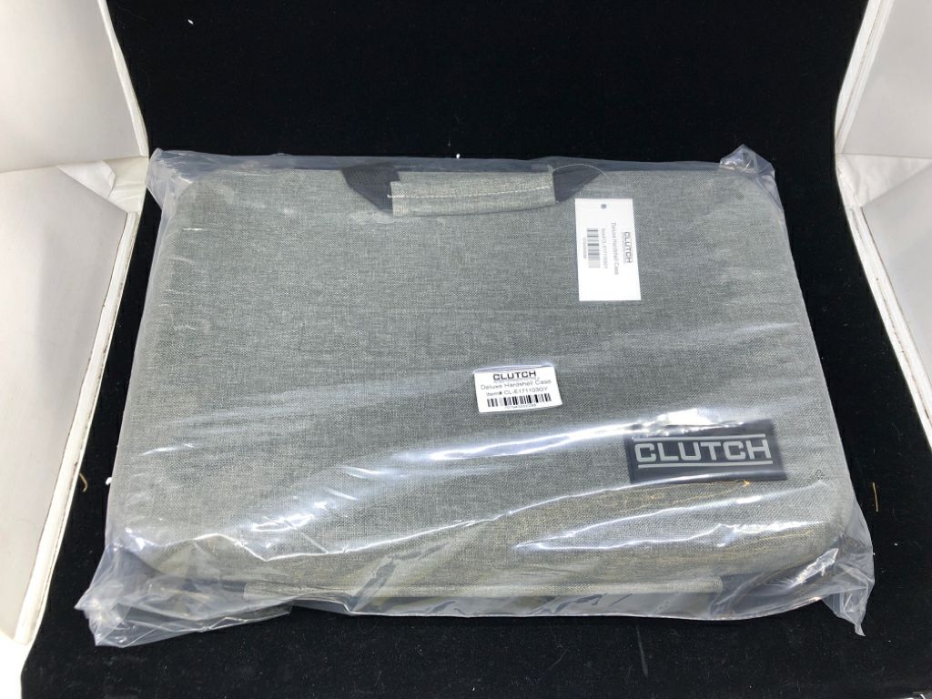 NIP GREY HARDSHELL CLUTCH COMPUTER CASE.