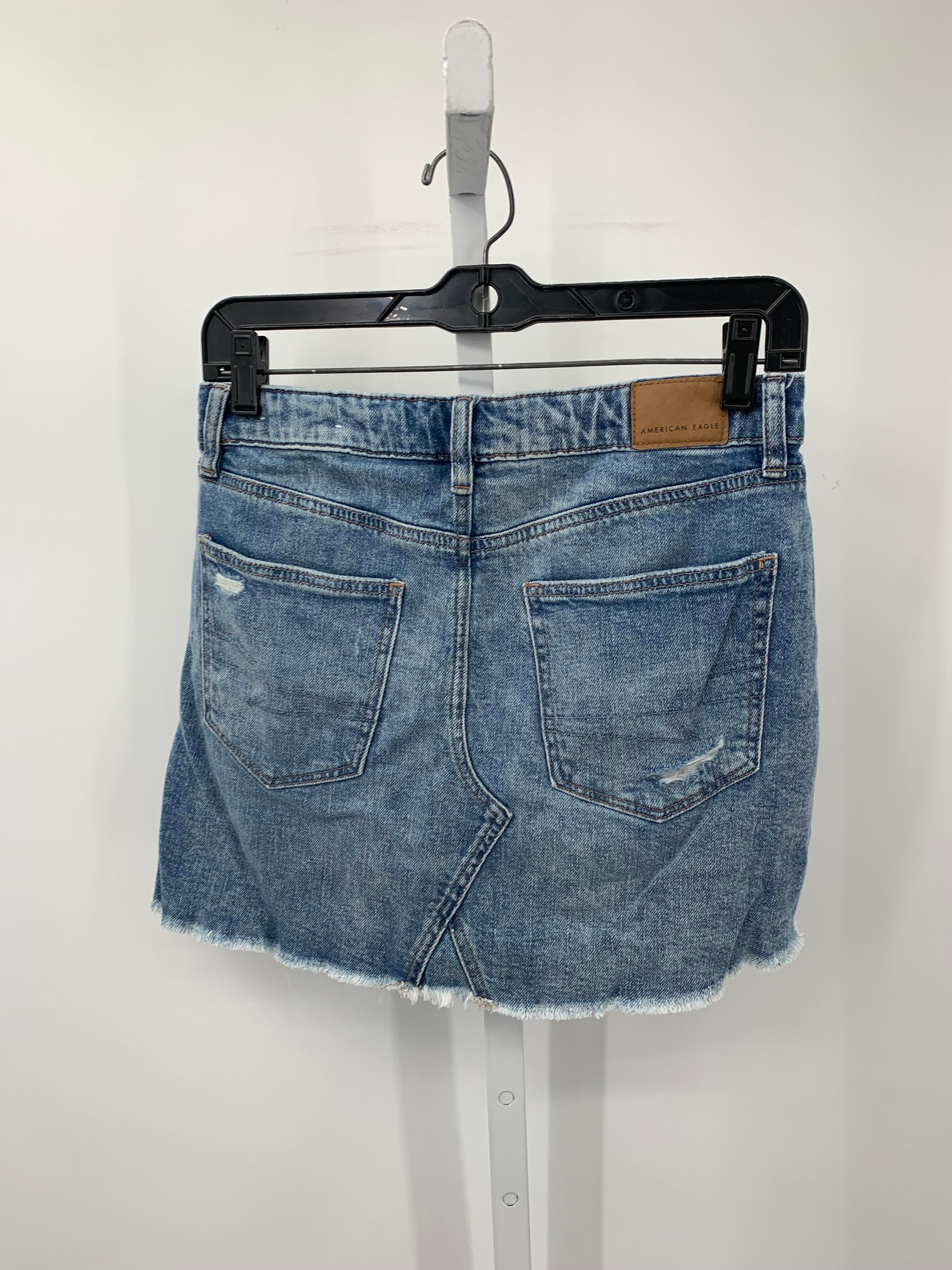 American Eagle Size 2 Juniors Shorts