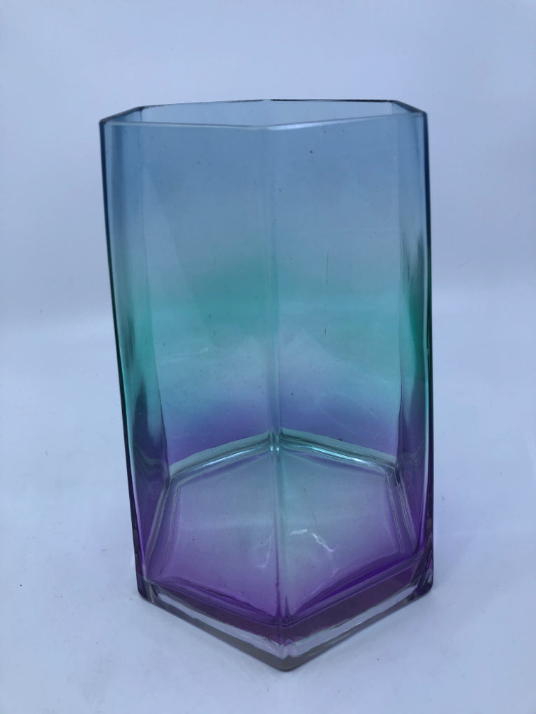 HEXAGON BLUE OMBRE VASE.