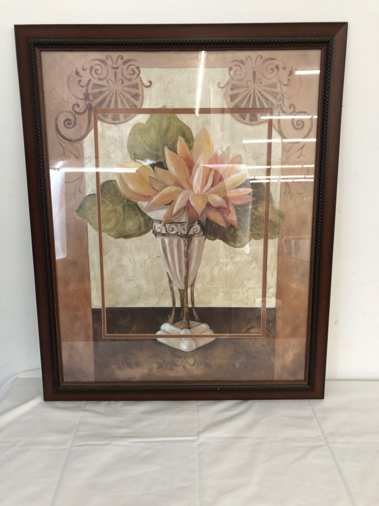 LARGE FLORAL IN VASE WALL HANGING.