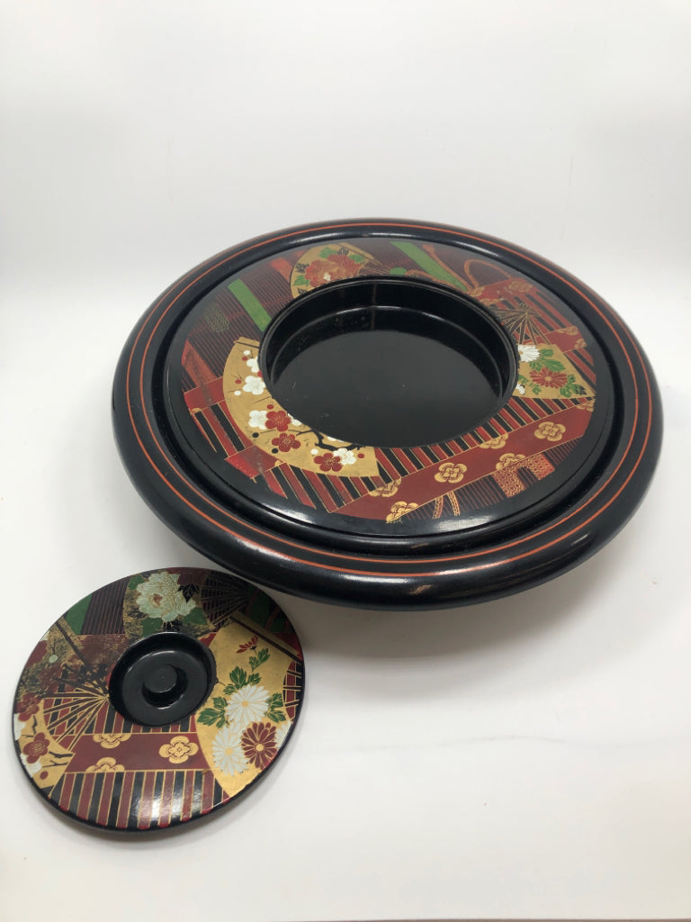 VTG COVERED LAZY SUSAN W/PAINTED PATTERNS.