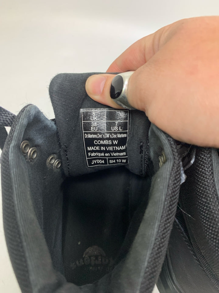Dr. Martens L Shoe Size 7 Boots