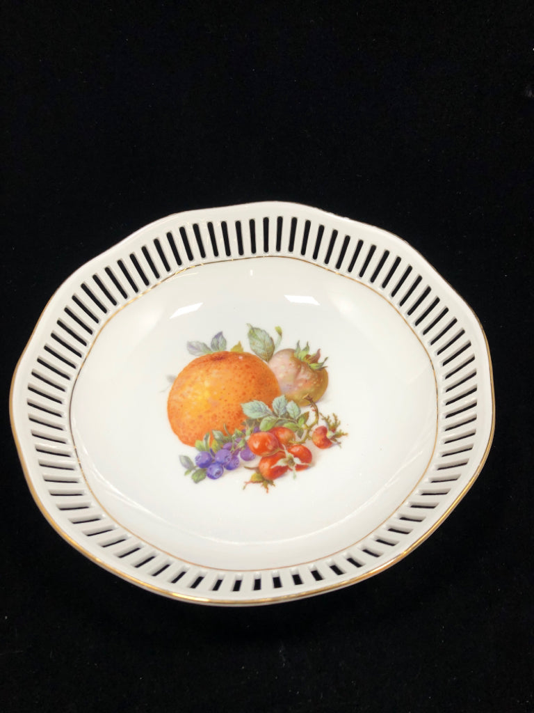 VTG FRUIT PAINTED SERVING BOWL.