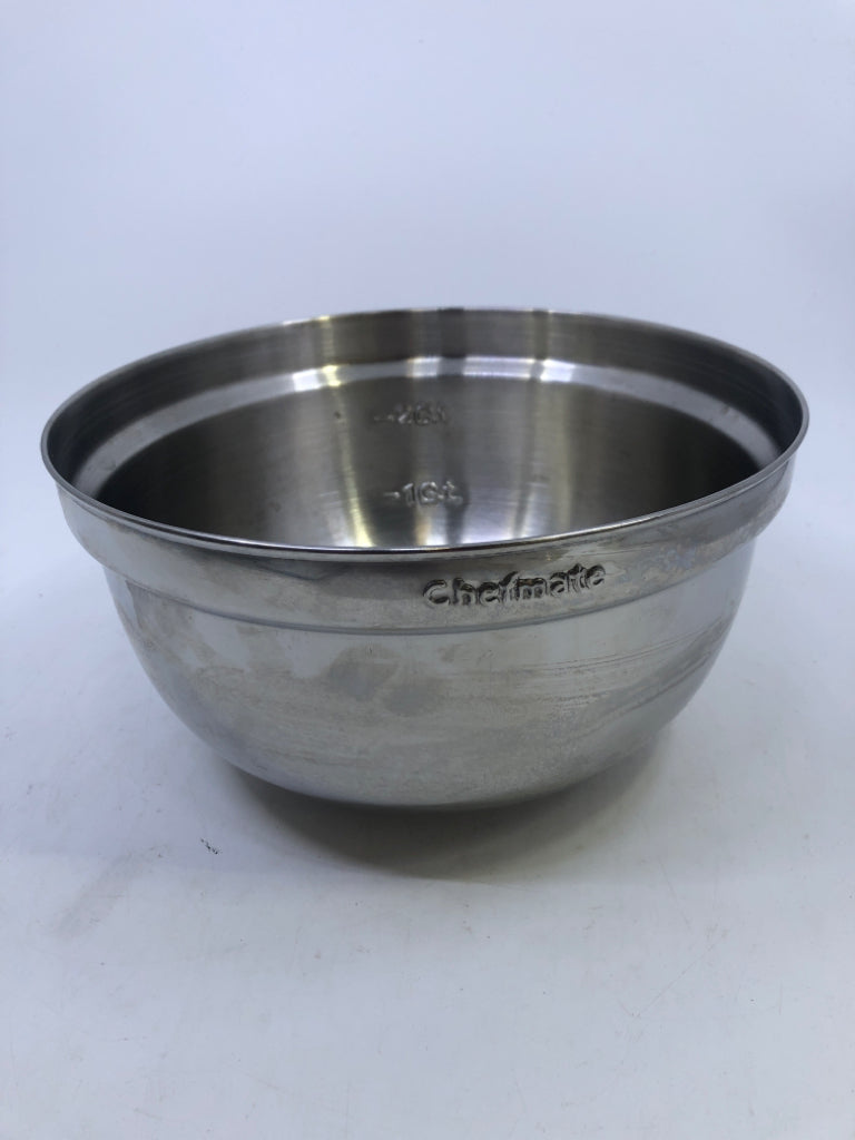 STAINLESS STEEL MEASURING MIXING BOWL.