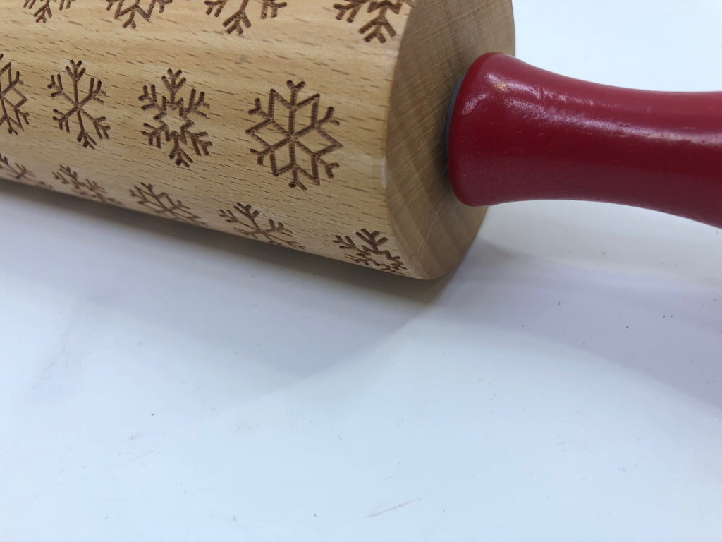 ROLLIN PIN W/ SNOWFLAKES.