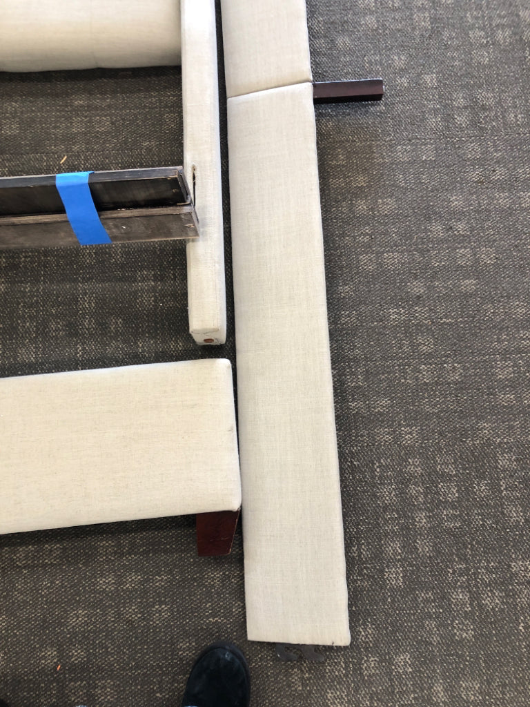 LIGHT GREY TUFTED FABRIC BED FRAME SAFAVIEH.