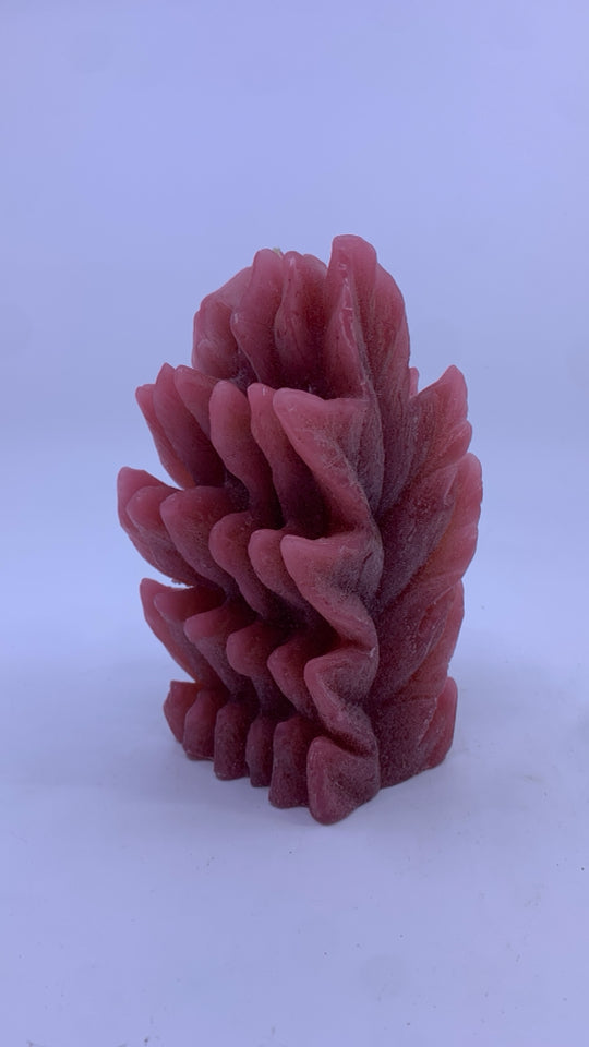 PINECONE CANDLE.