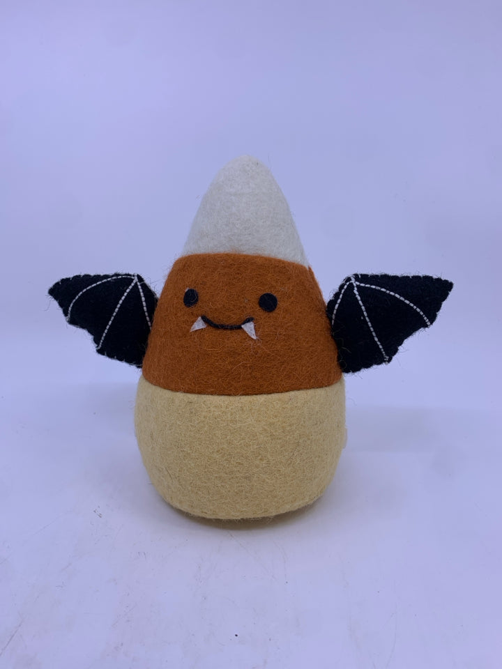 FELT BAT CANDY CORN.